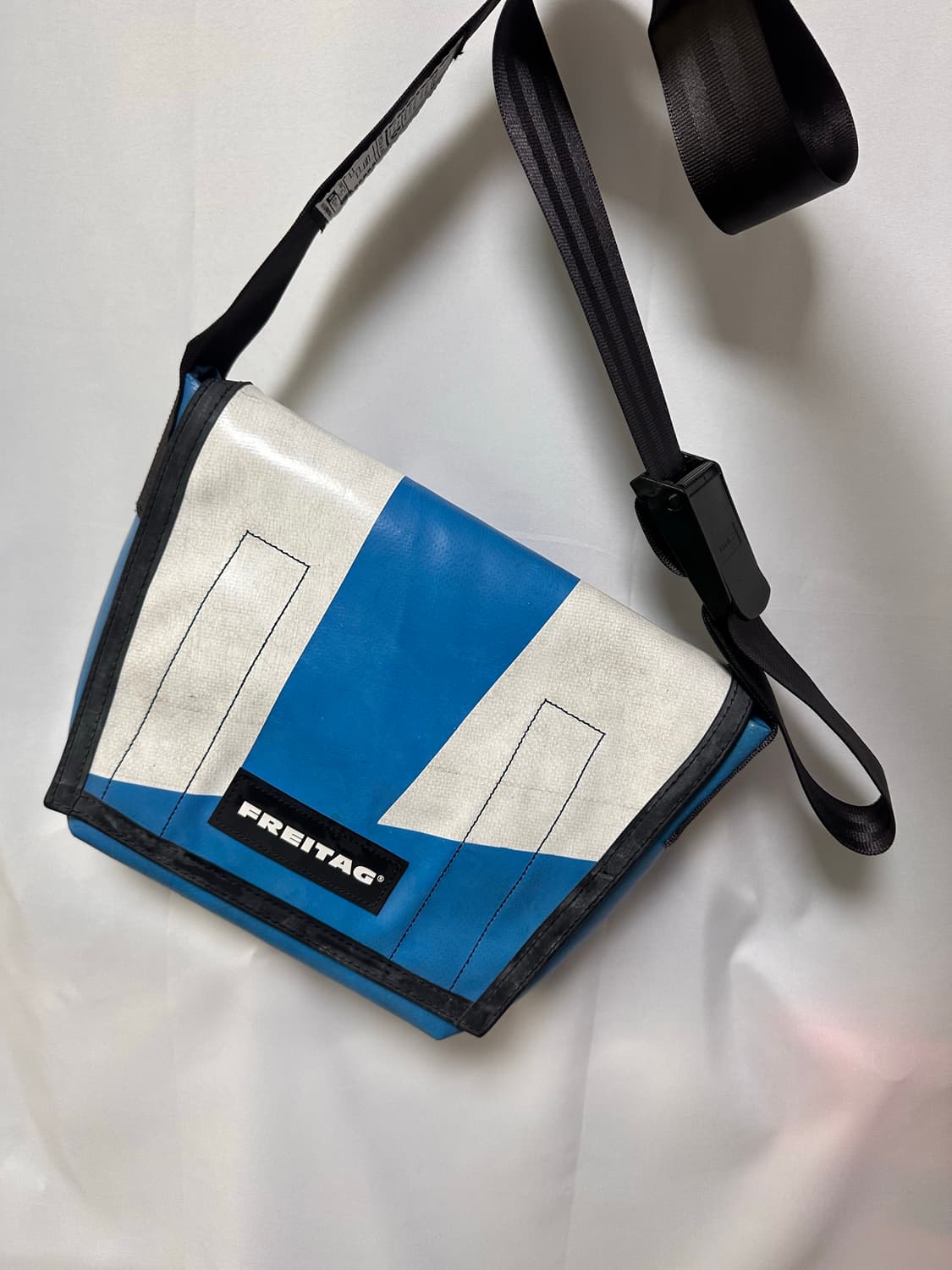 프라이탁 라씨 상품이미지1