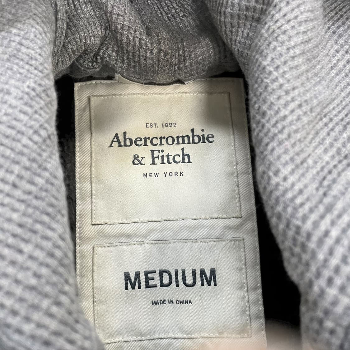 아베크롬비 아치 로고 후드집업 네이비 상품이미지4