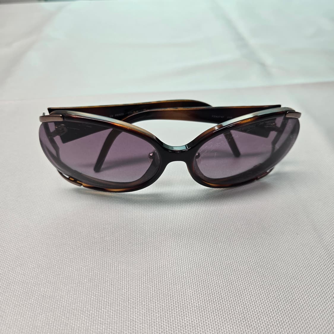 펜디 선글라스 케이스포함 상품이미지4