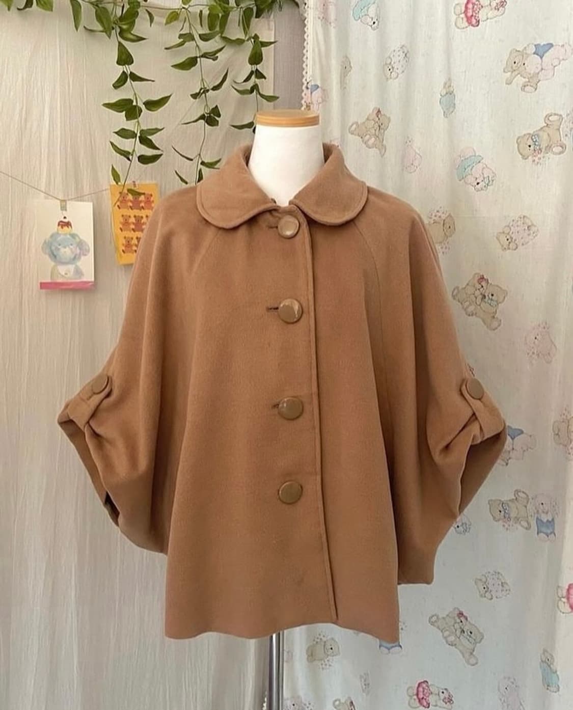 브라운 케이프 코트 상품이미지1