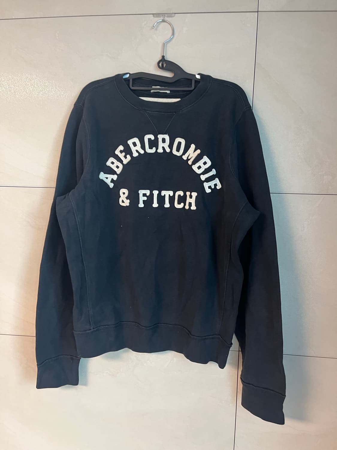 아베크롬비 네이비 맨투맨 (2XL)  상품이미지3