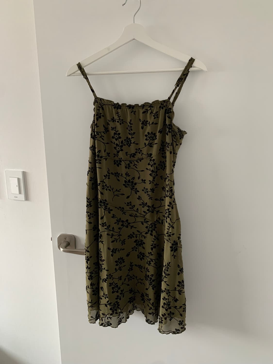 딥그린 플라워 원피스 상품이미지1