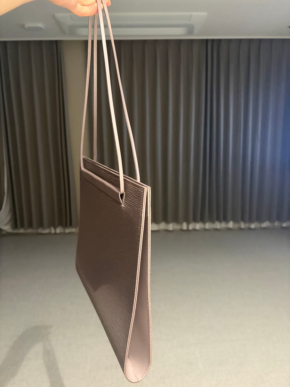 루이비통 에삐 숄더백 상품이미지5