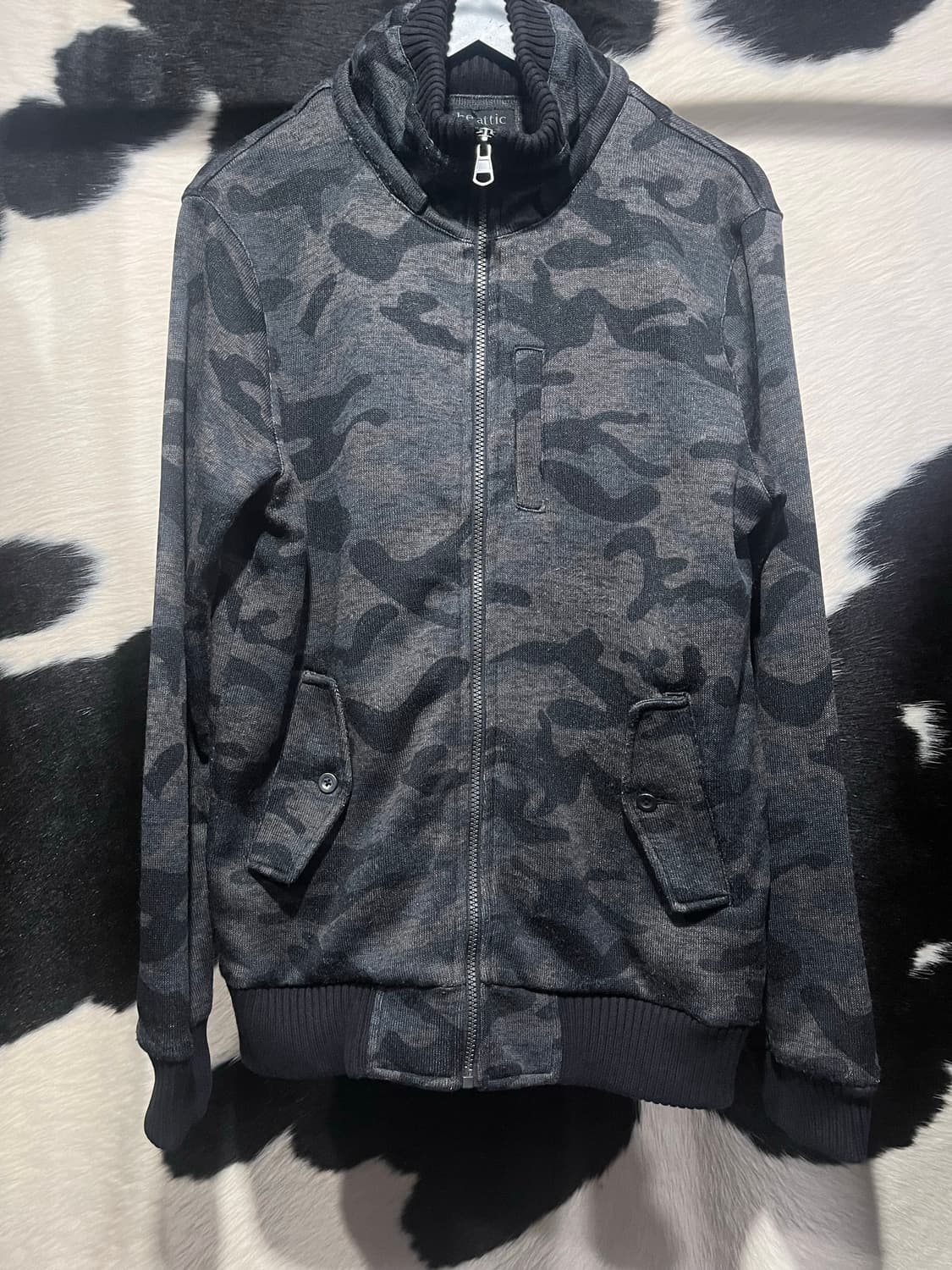 인더아틱 카모패턴 집업 상품이미지2