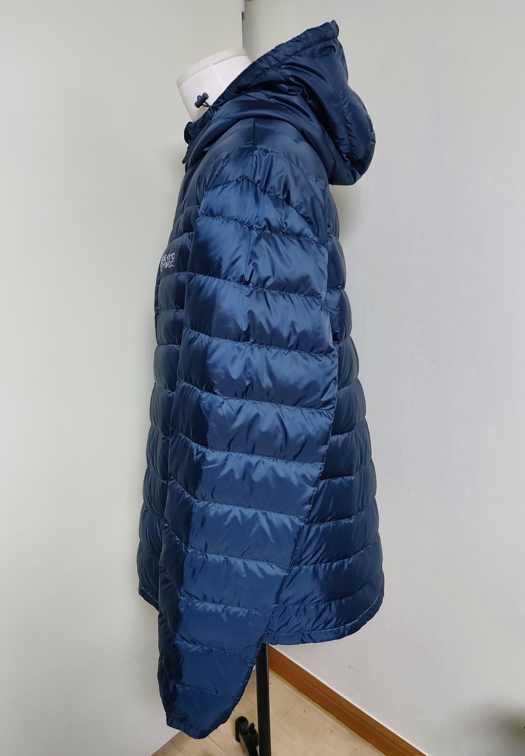 비욘드 노르딕 남성 후드 다운 경량 패딩(3XL)
 상품이미지2