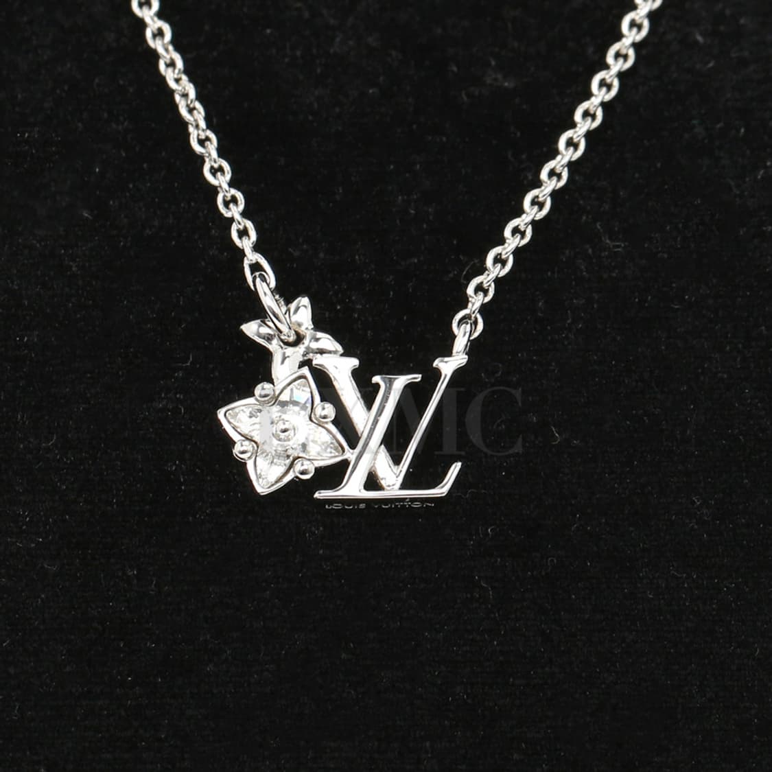 루이비통 룰루그램 목걸이 스틸 LV로고 네크리스 M01050 상품이미지9