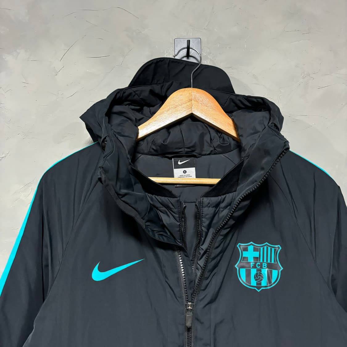 나이키 바르셀로나 미드필드자켓 구스다운 패딩 상품이미지2