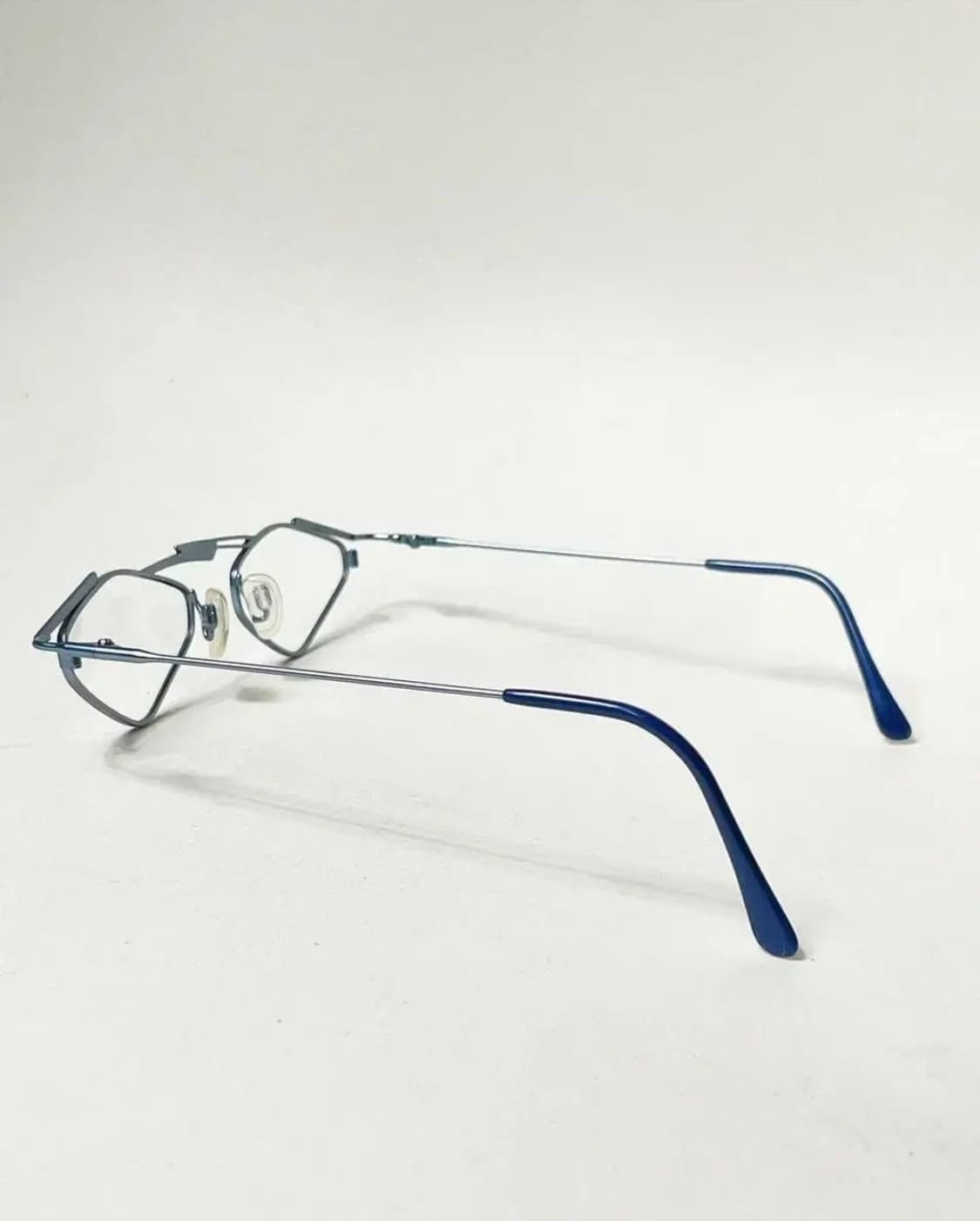 90's 빈티지 다이아몬드 프레임 안경 팝니다 상품이미지3