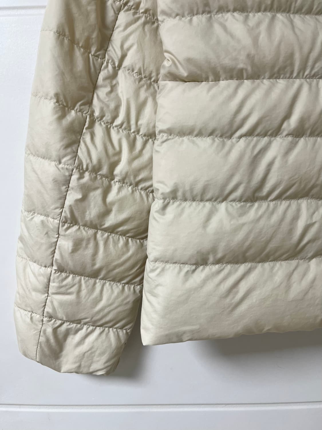 유니클로 경량 패딩 울트라 라이트 다운 상품이미지5