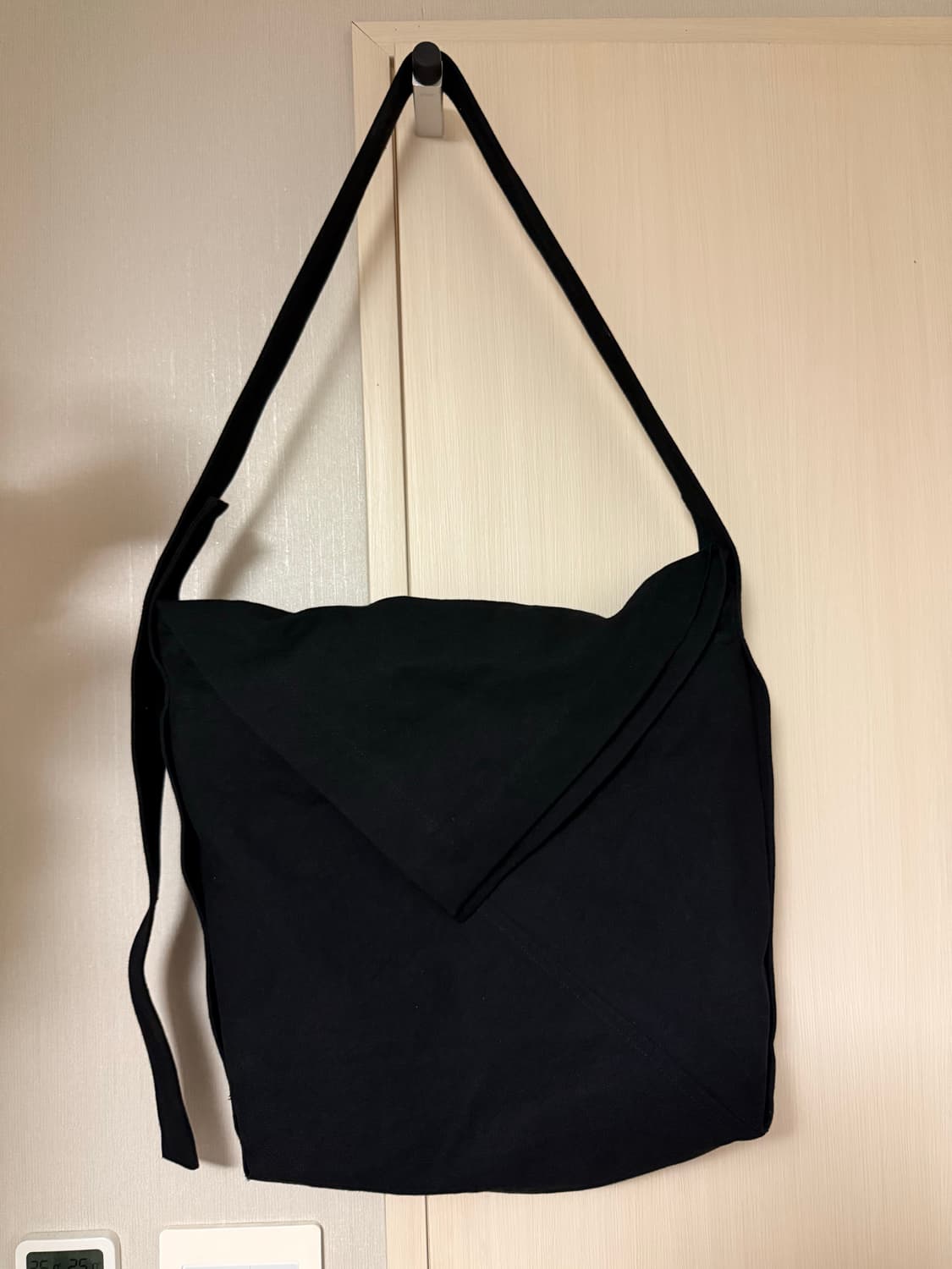 얀얀 반 에쉐 숄더 백 상품이미지1