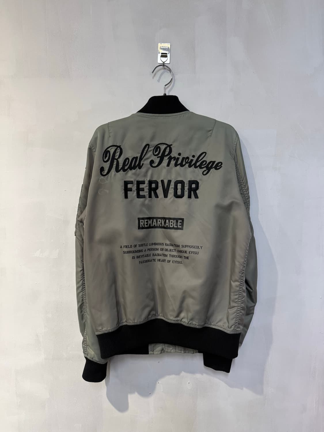 Evisu 카키 봄버 상품이미지4