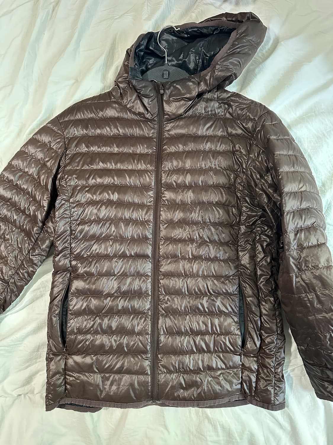 유니클로 브라운 경량패딩 상품이미지1