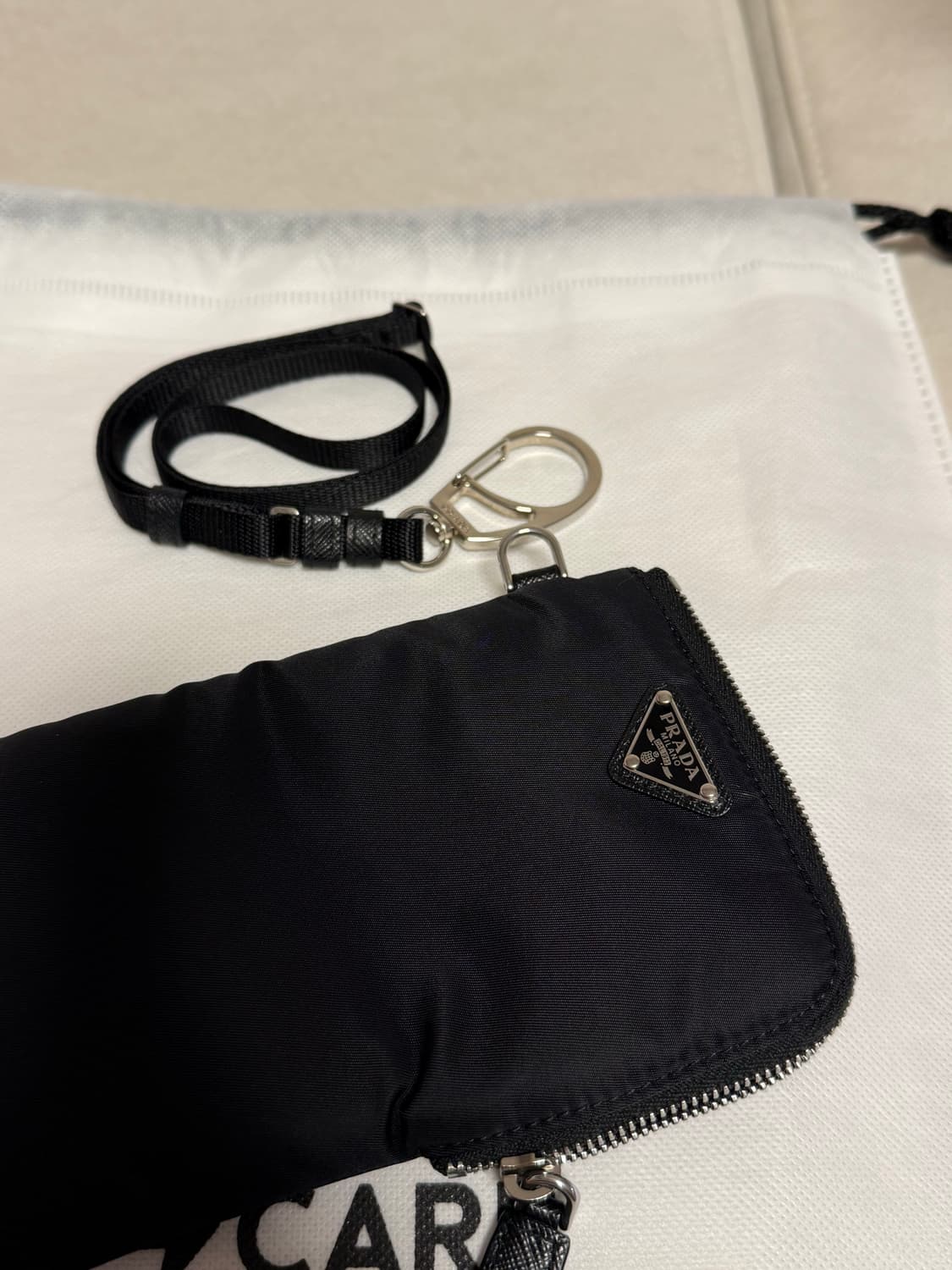 프라다 리나일론 파우치백 미니백 블랙 상품이미지7