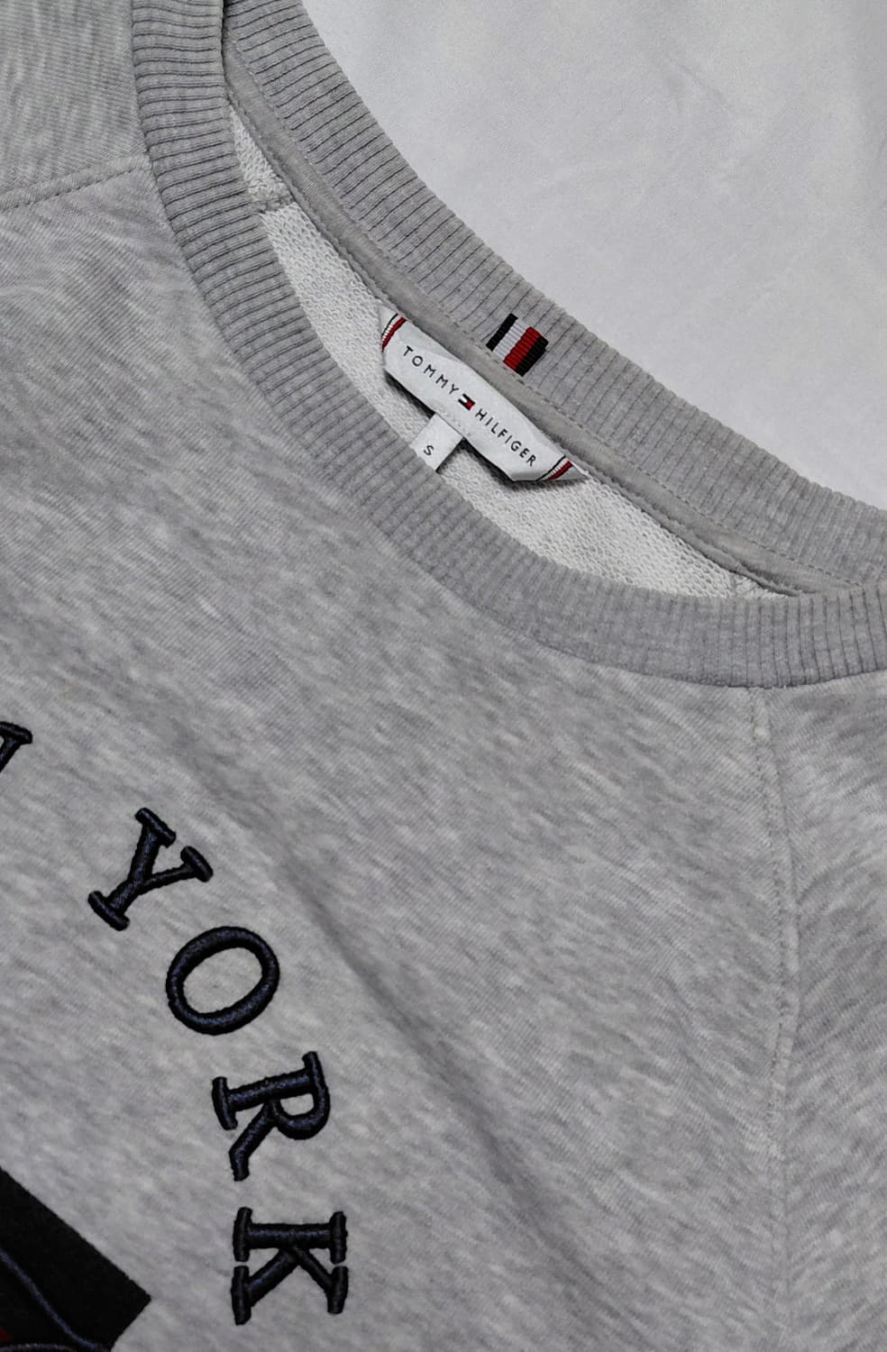 [M/무료배송] 남여공용 타미힐피거 맨투맨 상품이미지3