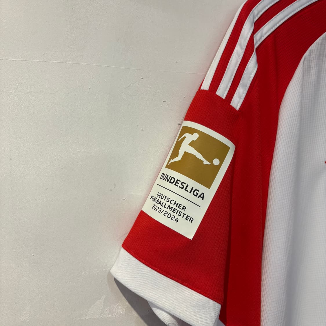 아디다스 바이에른 뮌헨 김민재 슬림핏 유니폼 상품이미지3