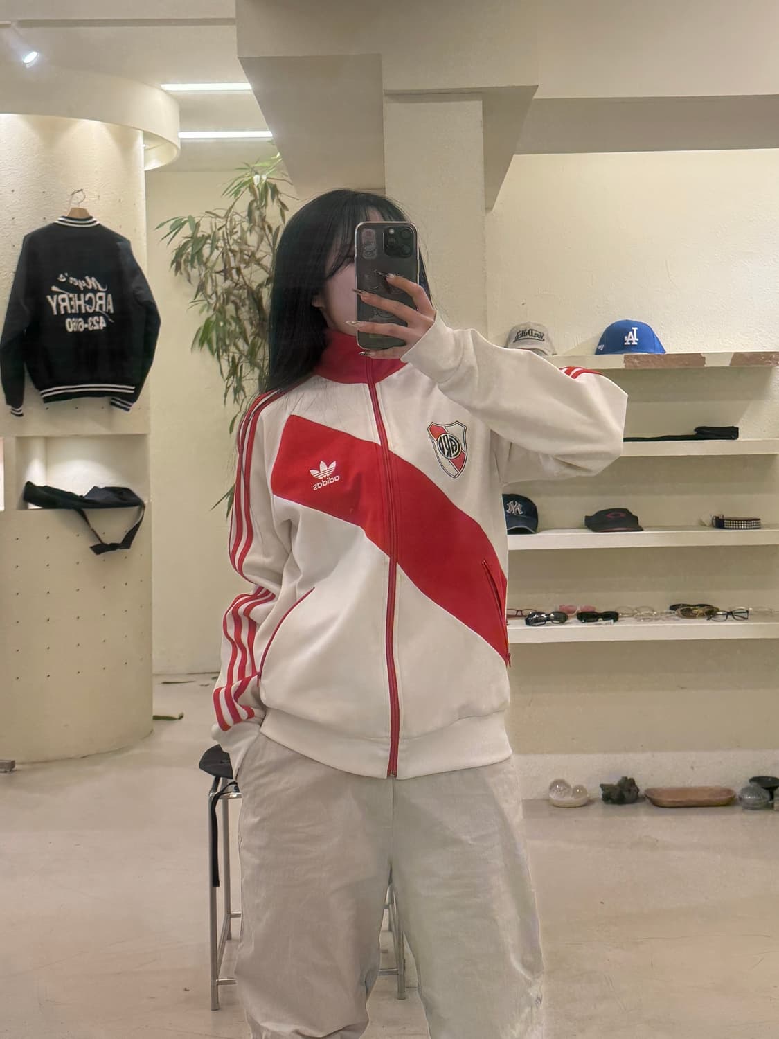 00s 아디다스 올드스쿨 흰빨 트랙탑 져지   상품이미지1