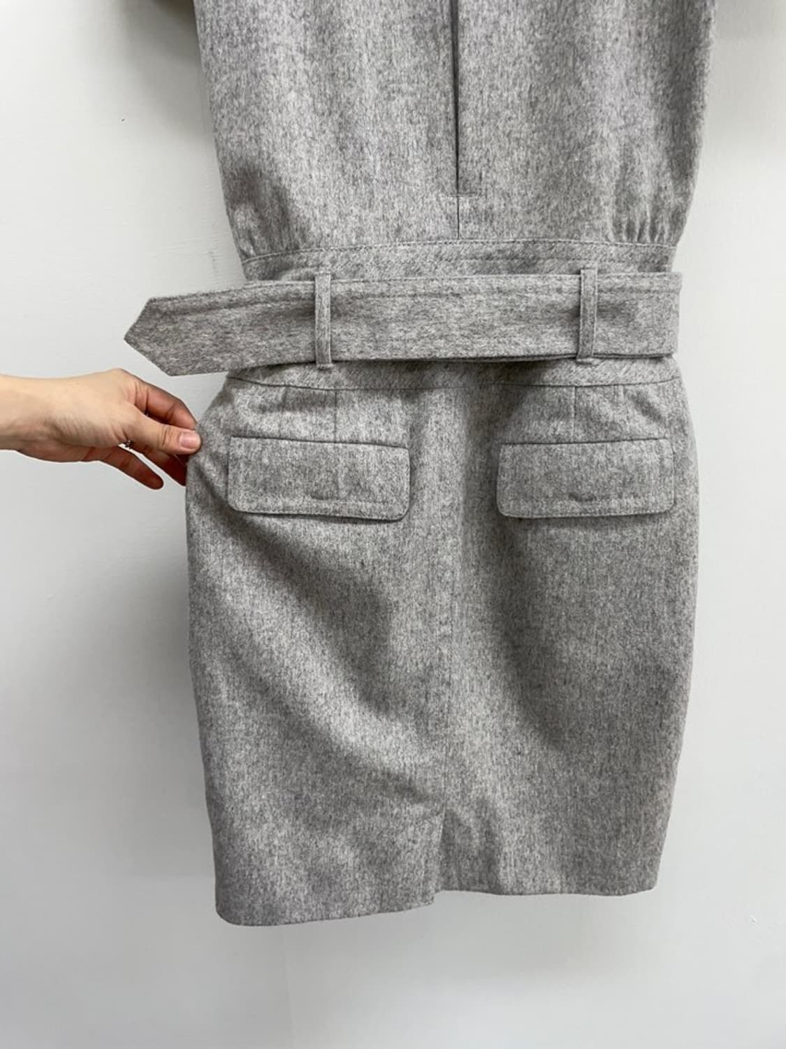 버버리 둥근카라 캐시미어 블렌딩 벨티드 원피스 상품이미지8