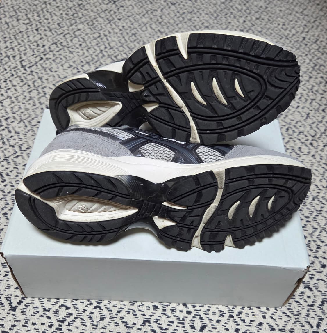 아식스 젤 1090 V2 오이스터그레이 275 상품이미지5