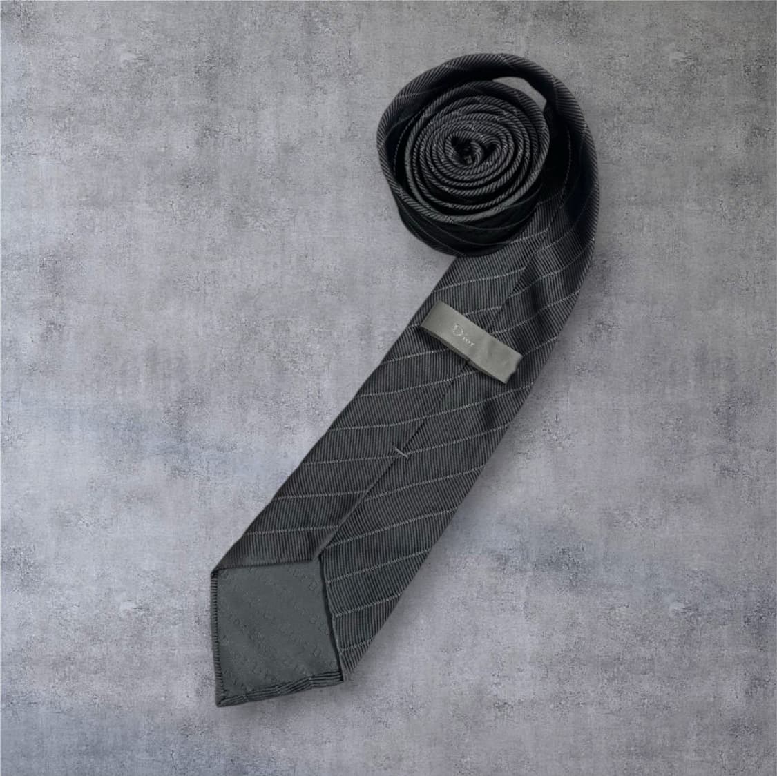 디올 Dior 그레이 올오버 로고 레터링 패턴 실크 넥타이 상품이미지1