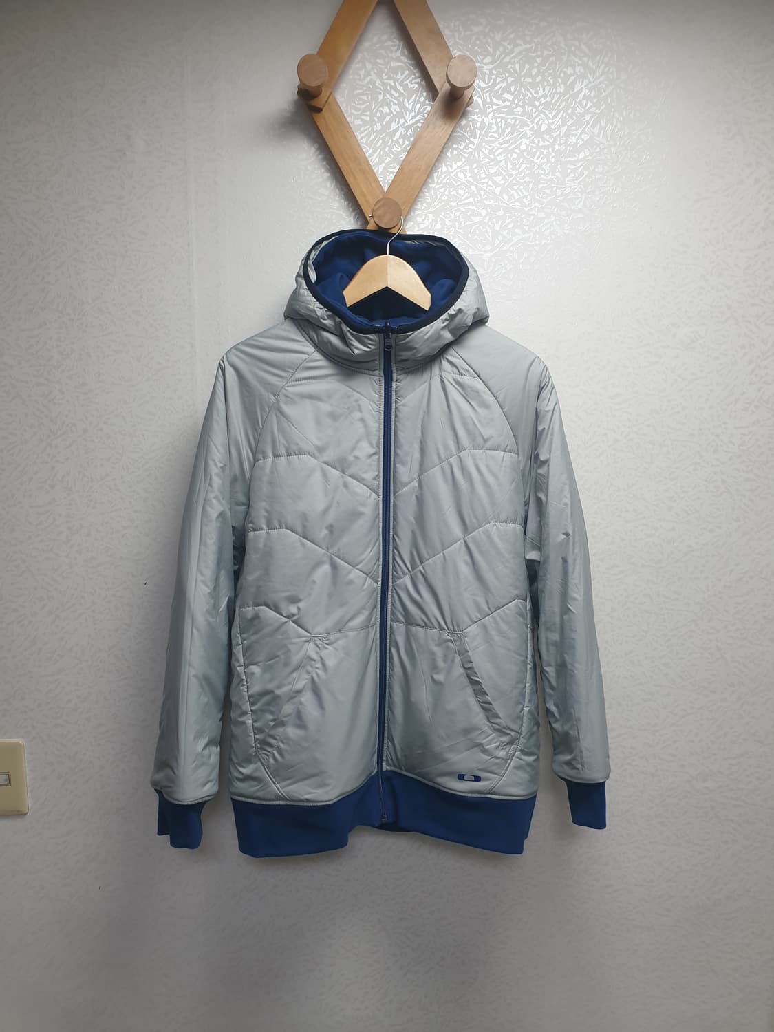 [L/100] 오클리 리버시블 패딩 후디 상품이미지1