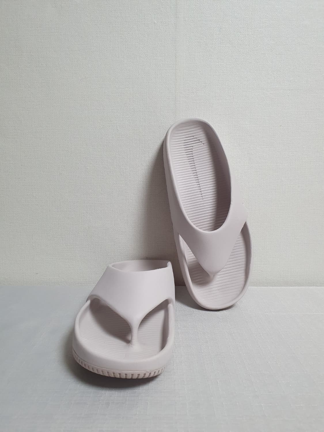 택포가 260mm 나이키 쪼리 캄 플립플랍 라이트그레이 상품이미지2