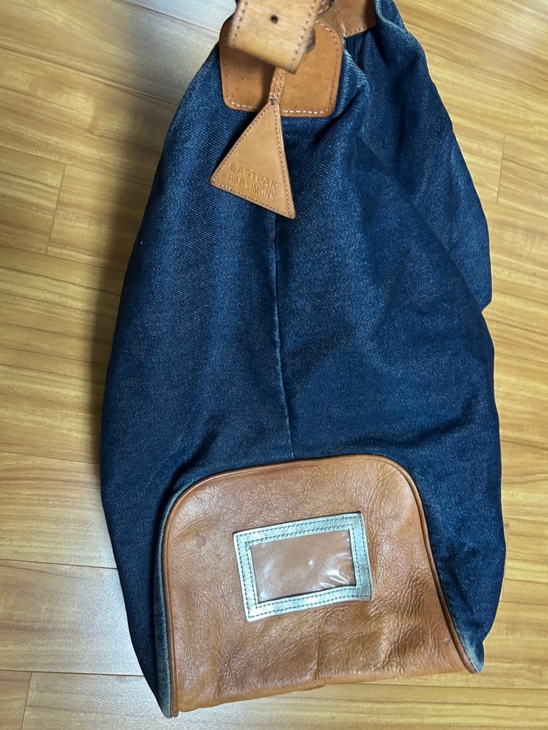 라프시몬스X이스트팩데님 호보백 상품이미지4