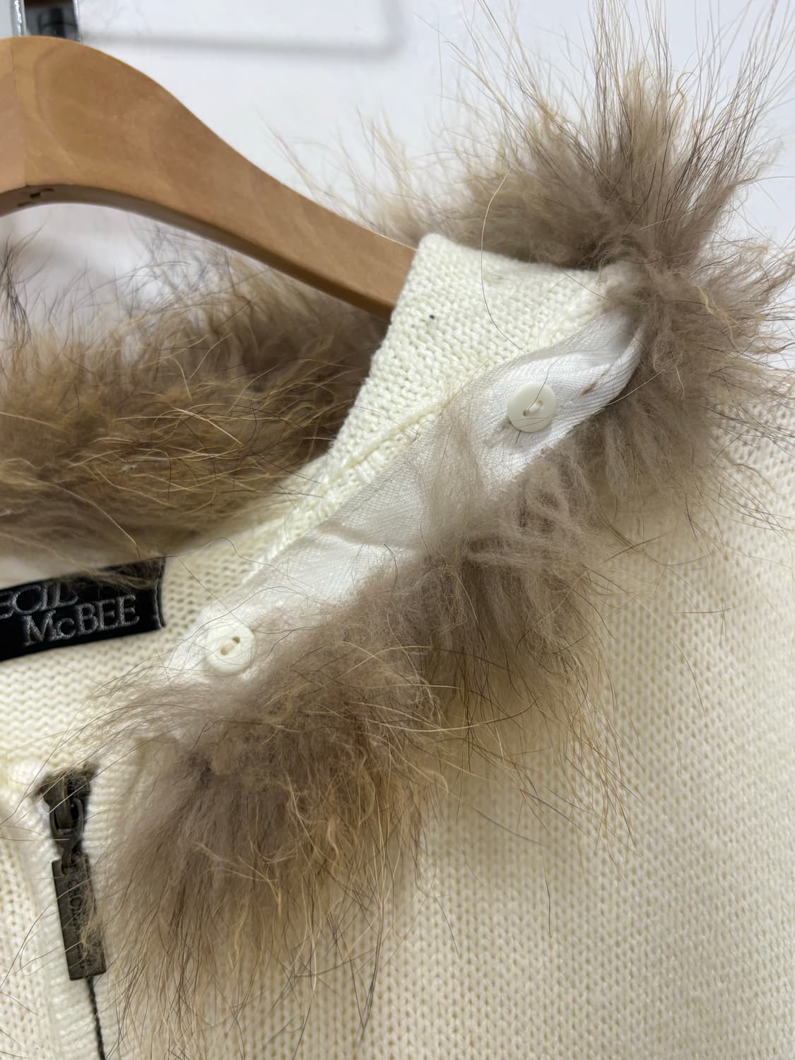 Cecil Mcbee 화이트 퍼 후드 니트 원피스  상품이미지8