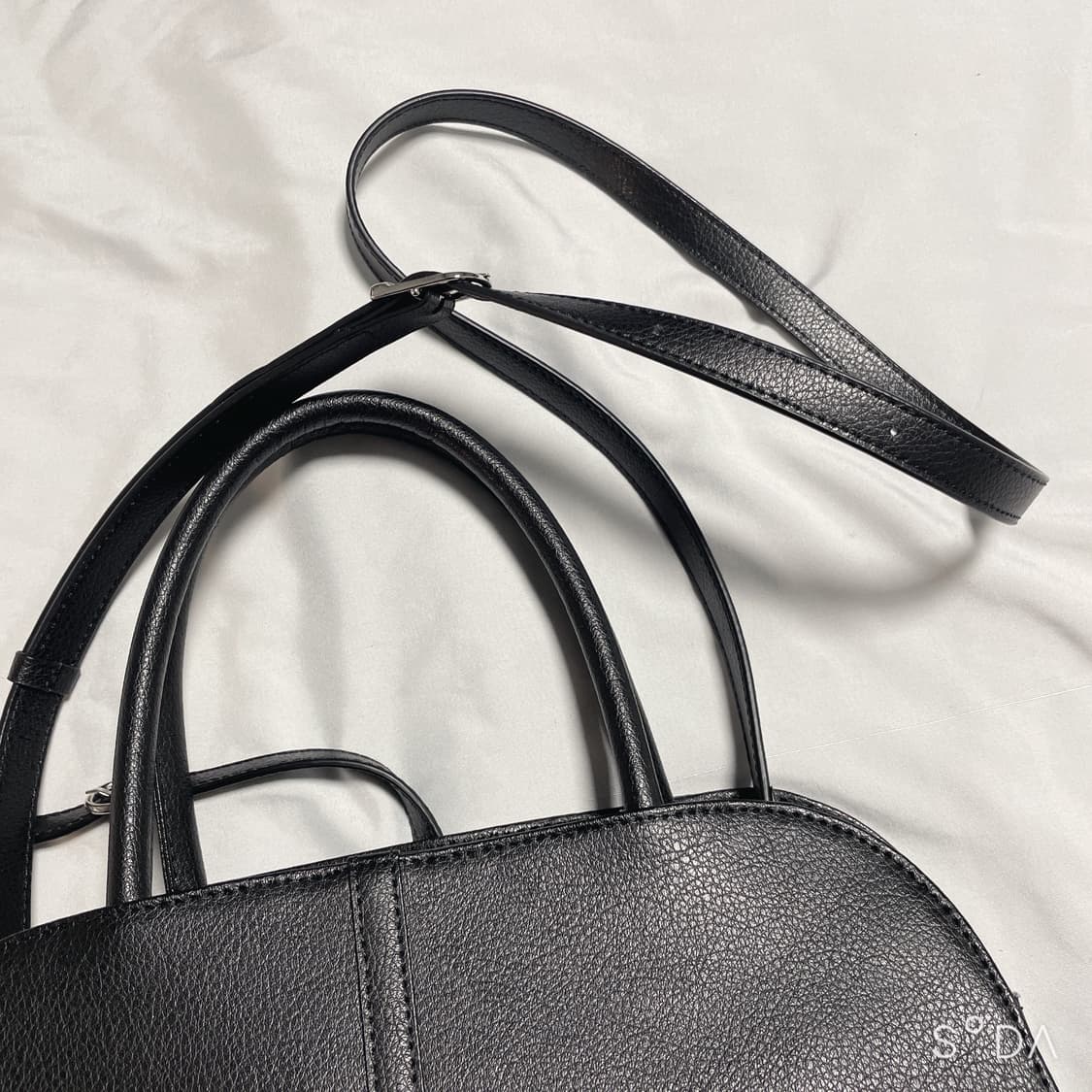 모노로우 블랑 미디움 블랙 크로스백 상품이미지9