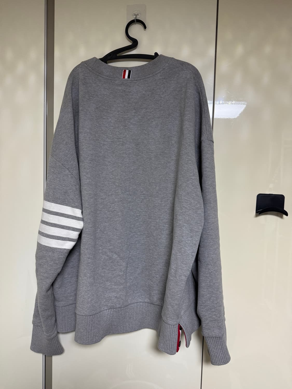 톰브라운 5사이즈 맨투맨 (110-) 상품이미지2