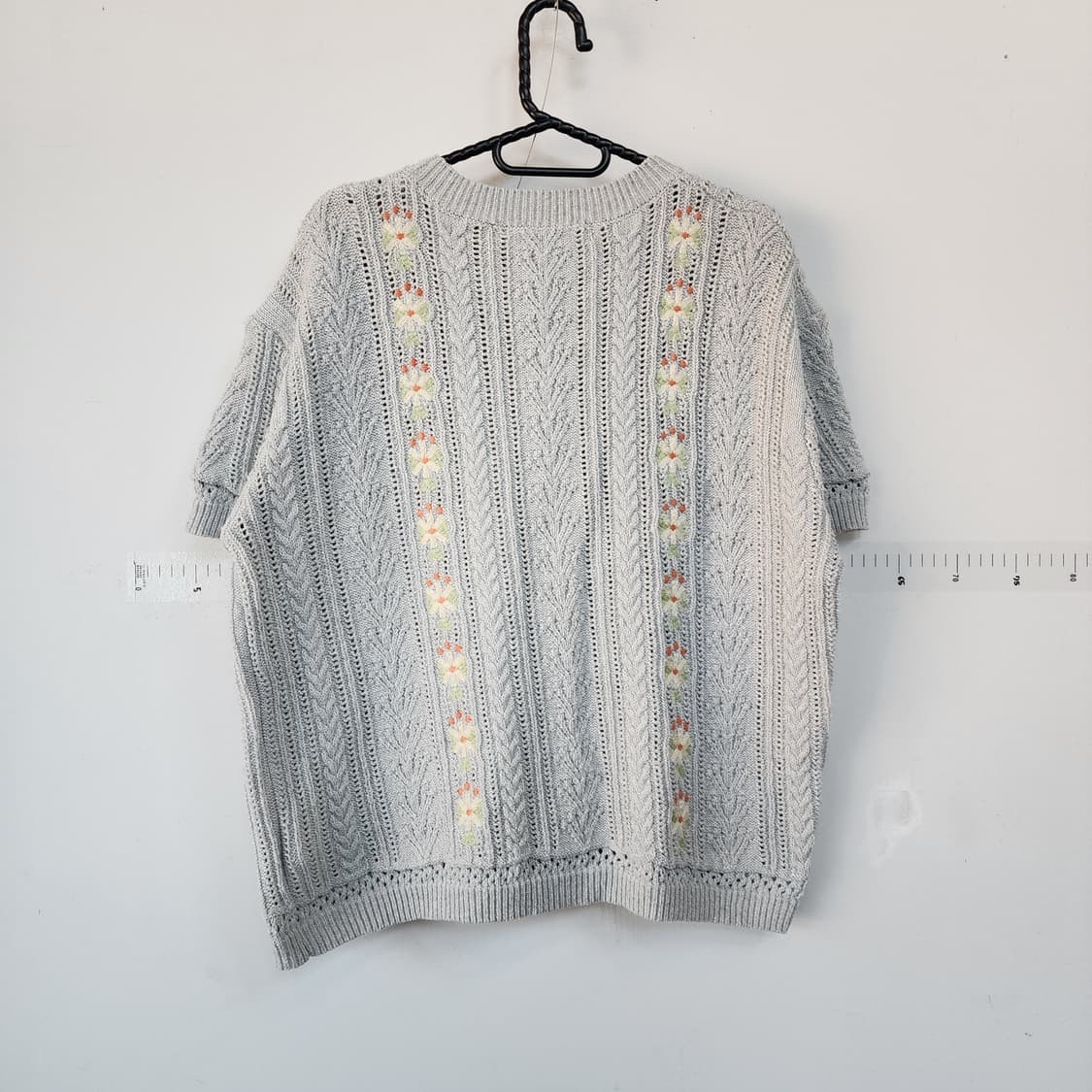 온앤온 플라워 자수 반팔 니트 상품이미지3