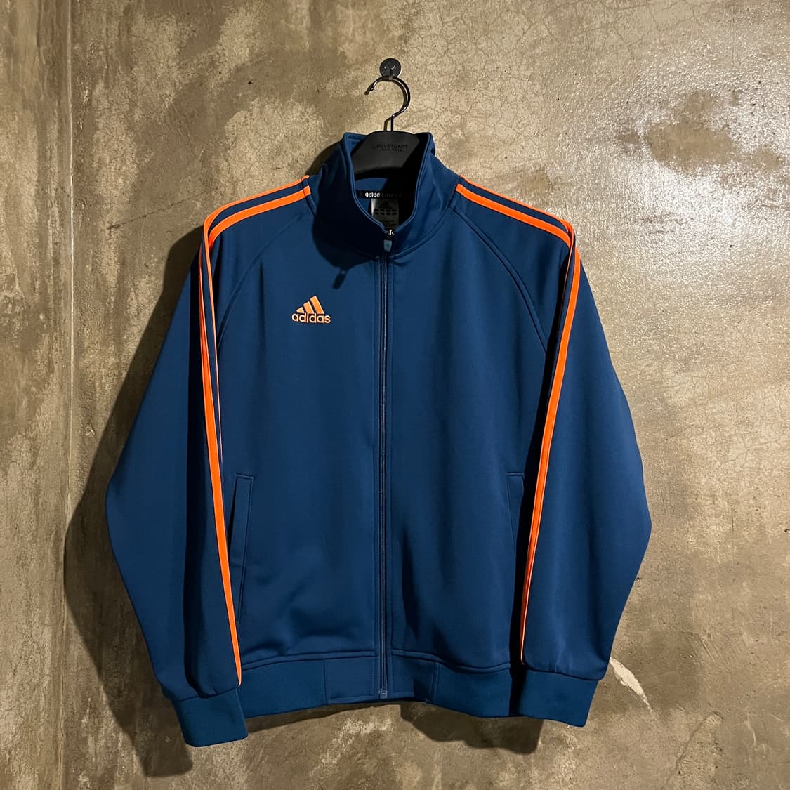 아디다스 삼선 트랙탑 상품이미지1