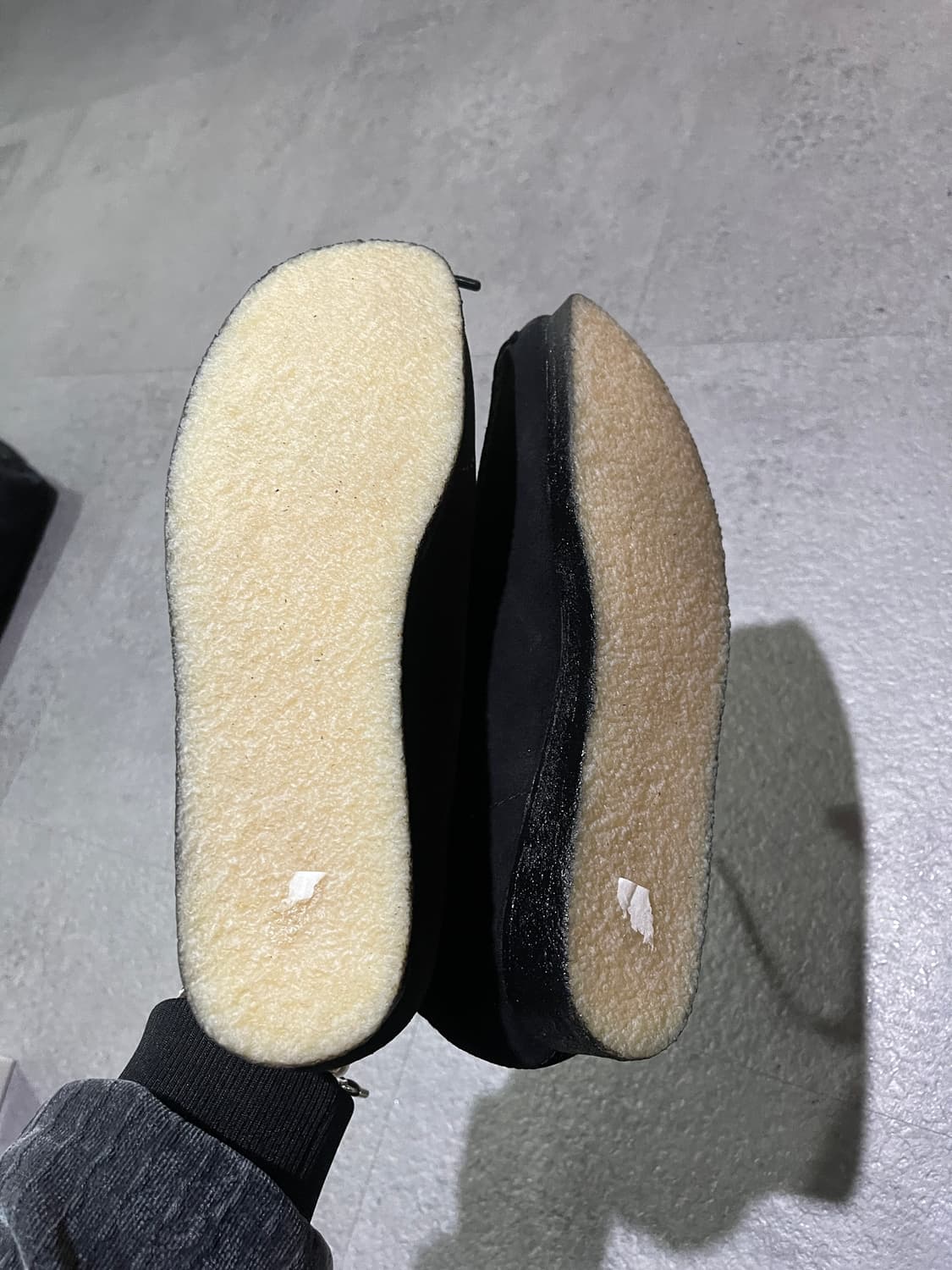 클락스 왈라비 블랙 스웨이드 상품이미지3