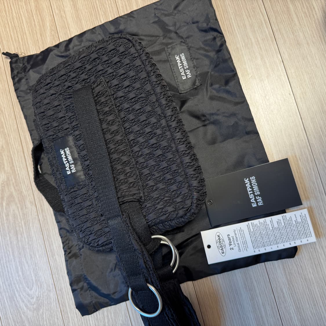 라프시몬스 루프링 이스트팩 웨이스트 크로스백 상품이미지4