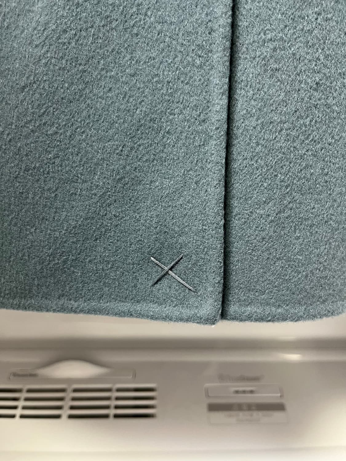 솔리드옴므 블루 세미오버핏 핸드메이드 캐시미어 코트 48사이즈 상품이미지4