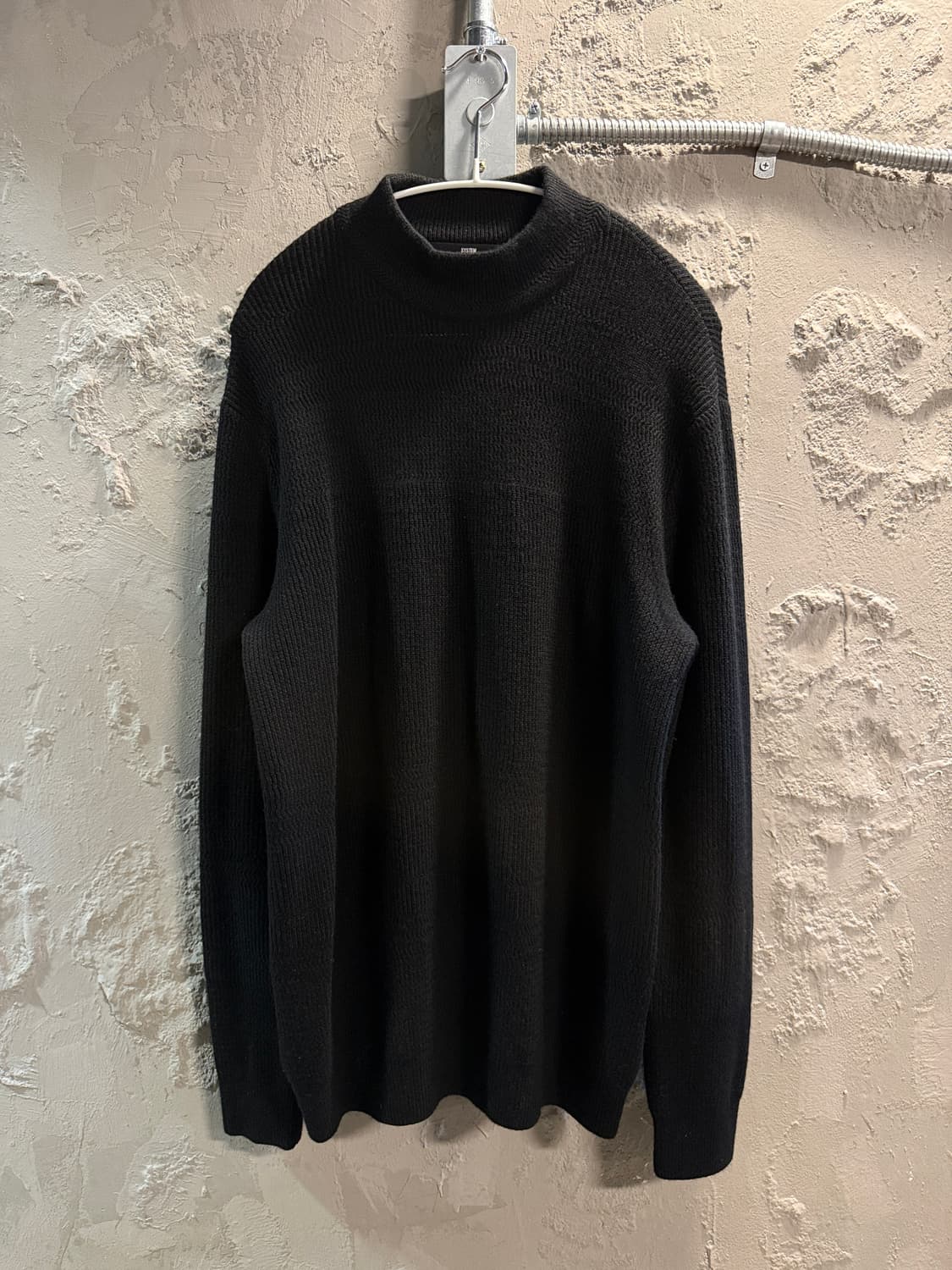 시스템 울 하이넥 니트 블랙 95 상품이미지1