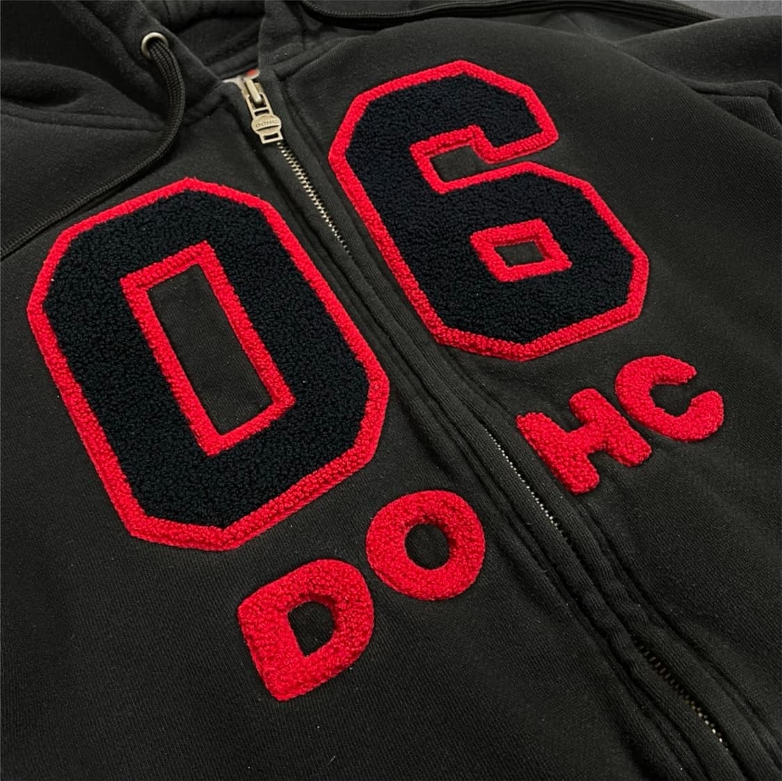 도호 DOHC 블랙 로고 크롭 후드 집업 S 상품이미지5