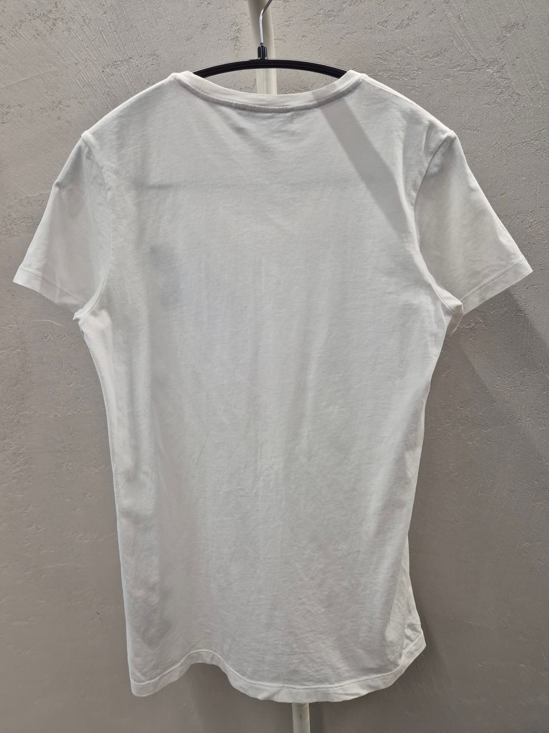 버버리 화이트 플라워 스팽글 반팔티 S 상품이미지3