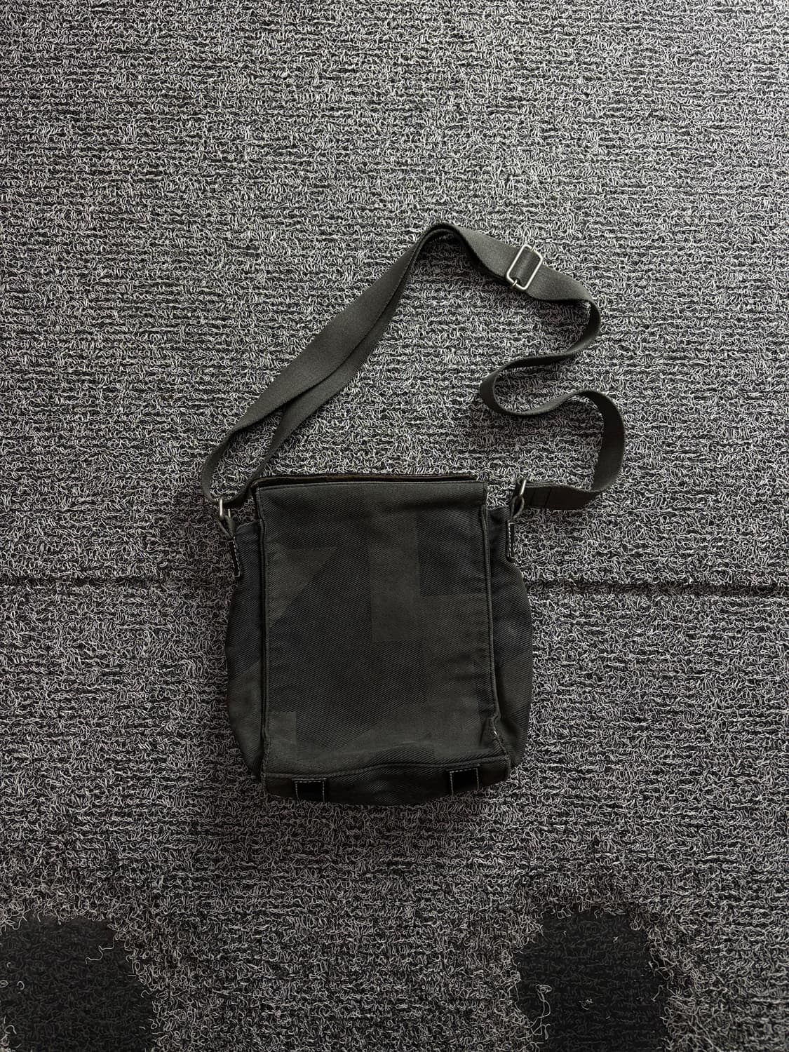 DKNY 올드스쿨 미신저백 크로스백 3810 상품이미지2