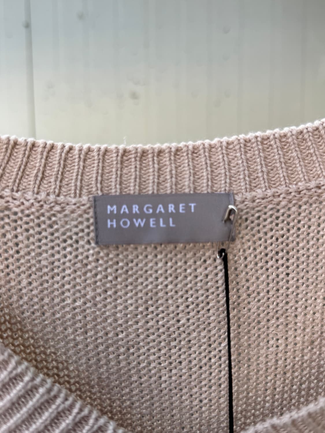 마가렛 호웰 브이넥 니트 상품이미지4