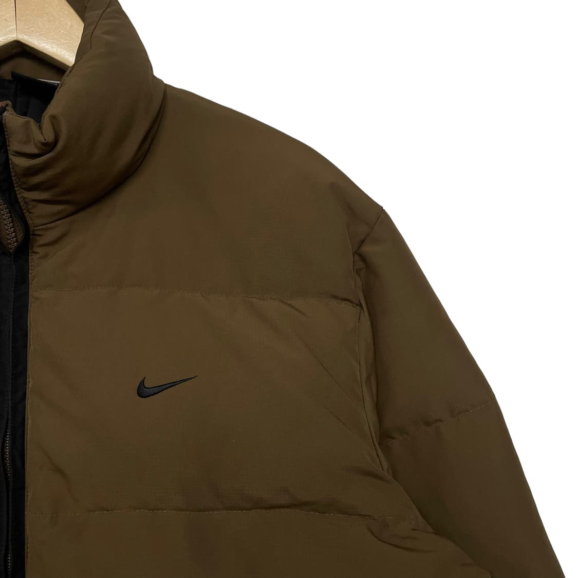 나이키 00s 올드스쿨 뉴챔프 패딩 브라운 상품이미지3