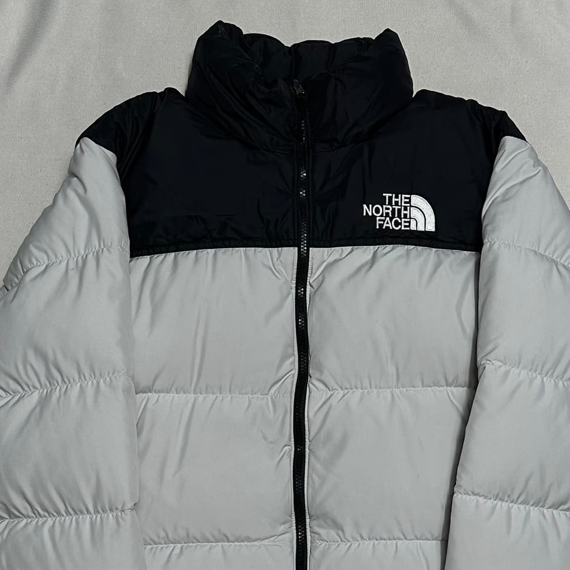 L 노스페이스 화이트 눕시 다운 패딩 상품이미지1