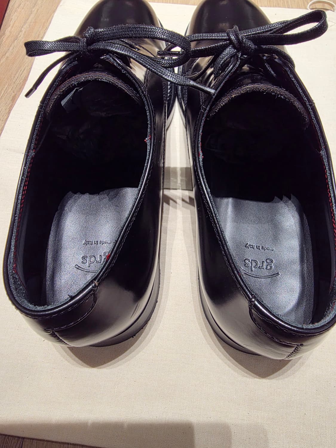 제품명은 그라더스 blusher 15 블랙, 사이즈는 265입니다.  상품이미지6