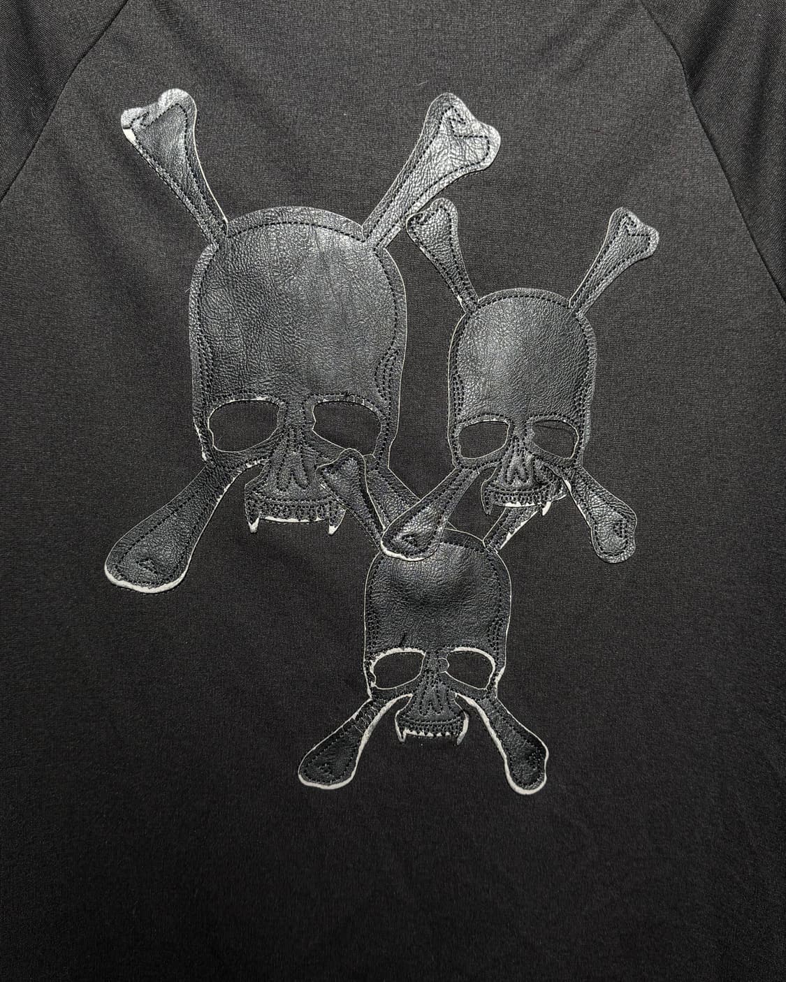 Roen – Skull Leather Patch Zip Hoodie 상품이미지2