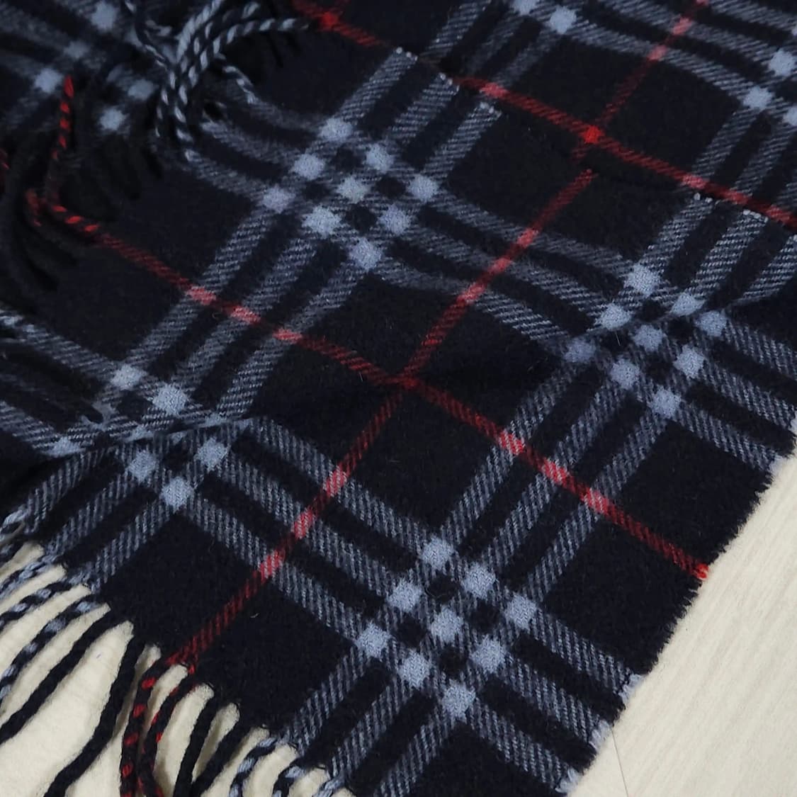 Burberry 버버리 램스울 체크 머플러 목도리 상품이미지4