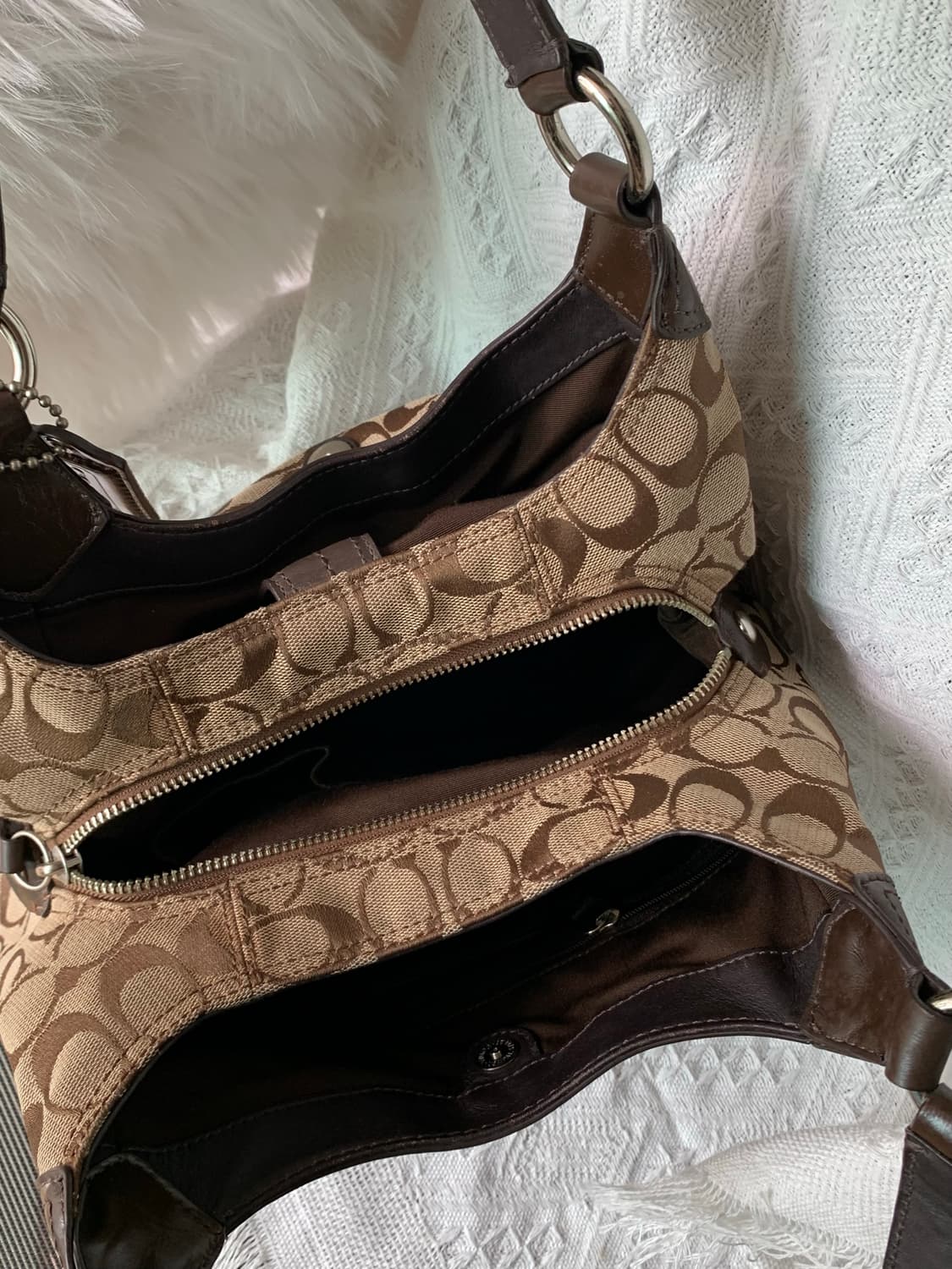 Coach Buckle Shoulder Bag Brown 🤎💼 상품이미지6