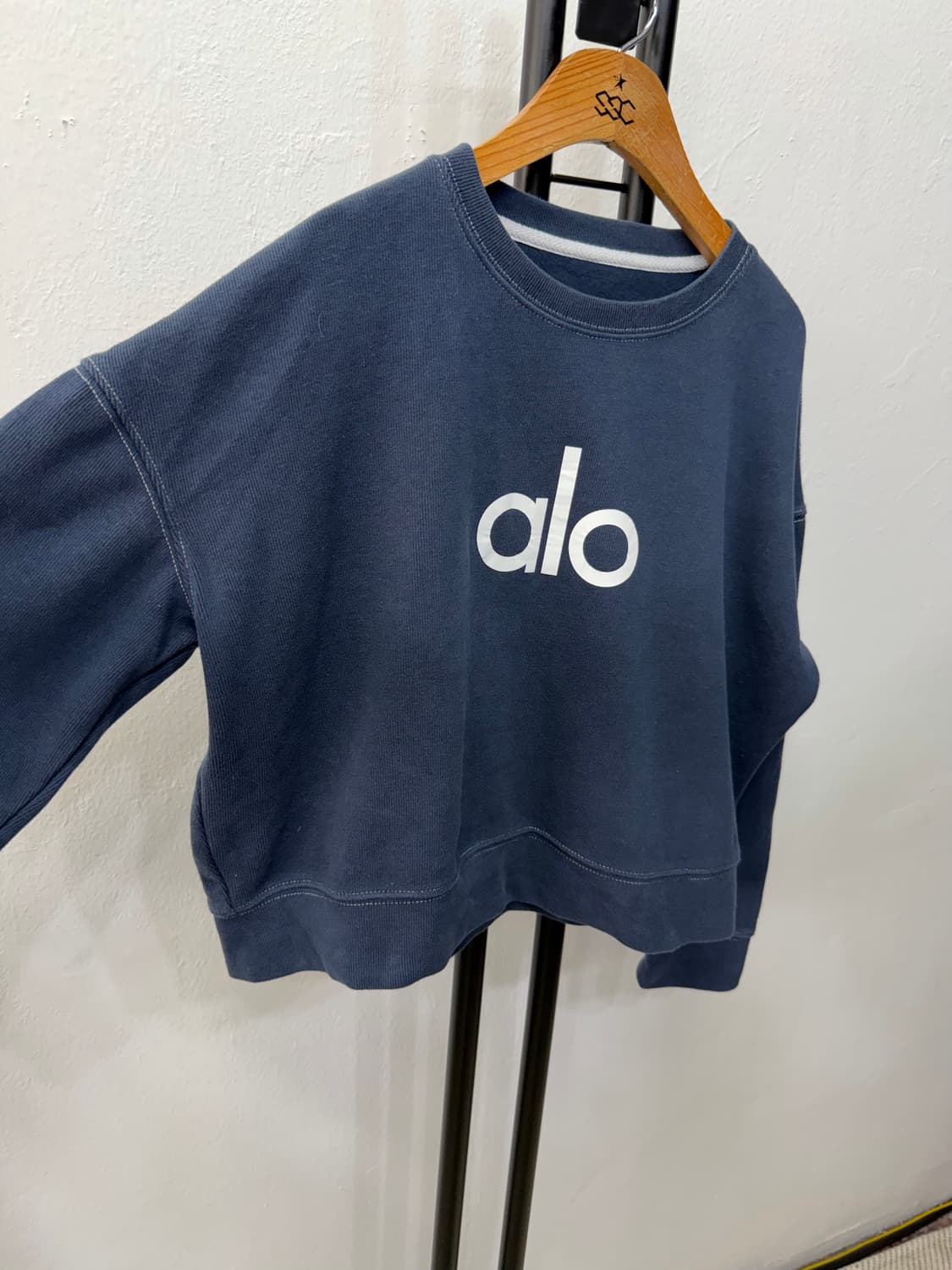 정품) AlO 알로 요가 오버핏 맨투맨티 L 상품이미지2