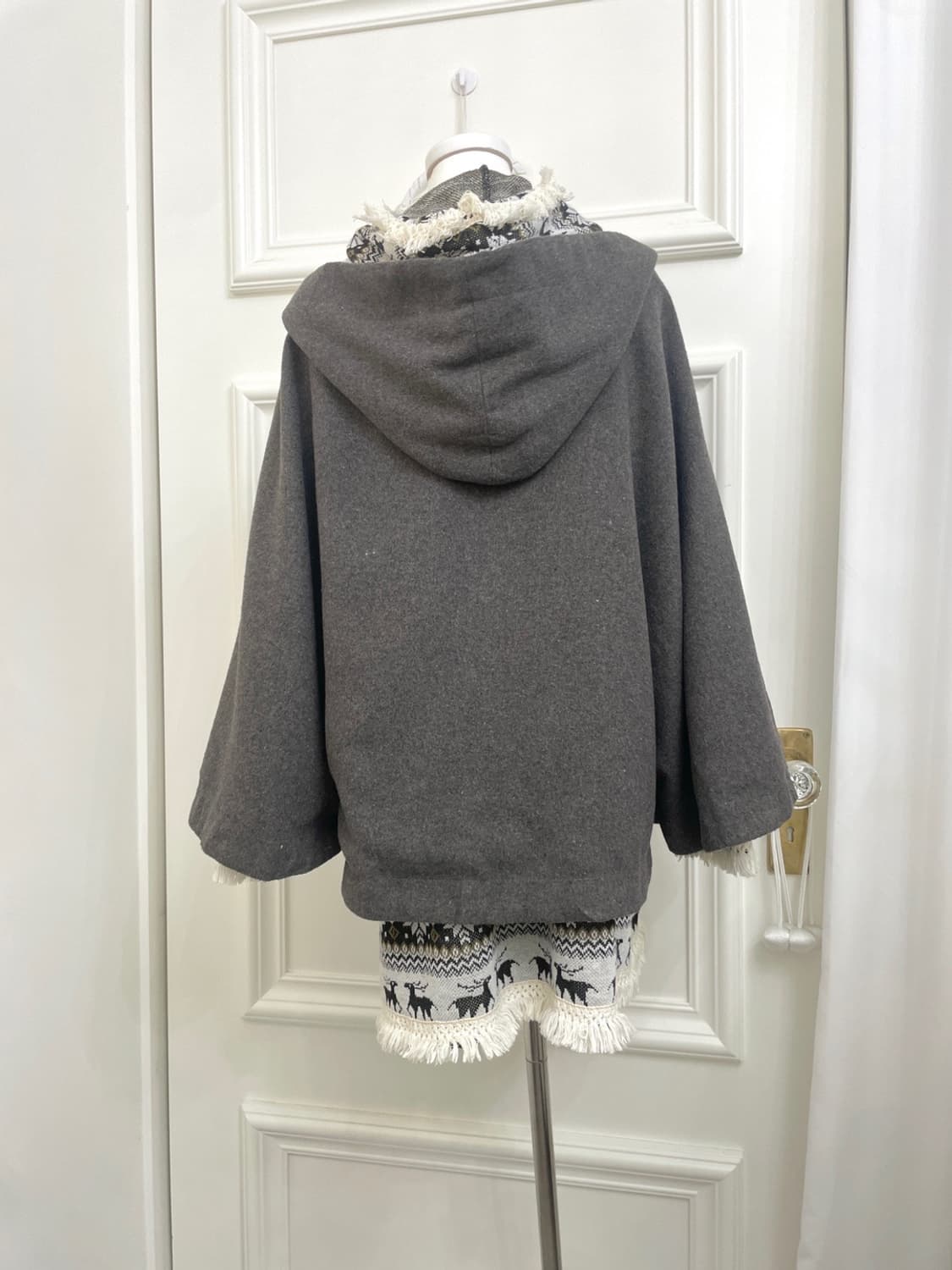 dark brown fur hoodie cape(size-M) 상품이미지3