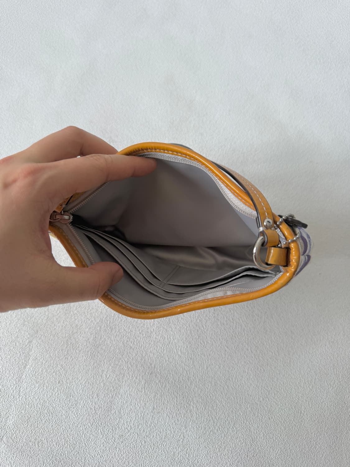 코치(COACH) 플라워 패턴 미니백 상품이미지8