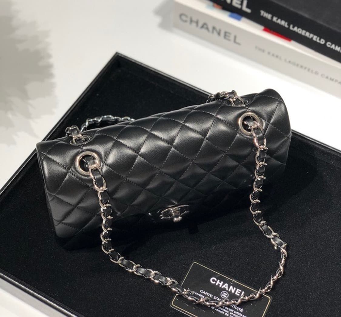 샤넬 클래식 스몰 블랙 캐비어 은장 상품이미지3