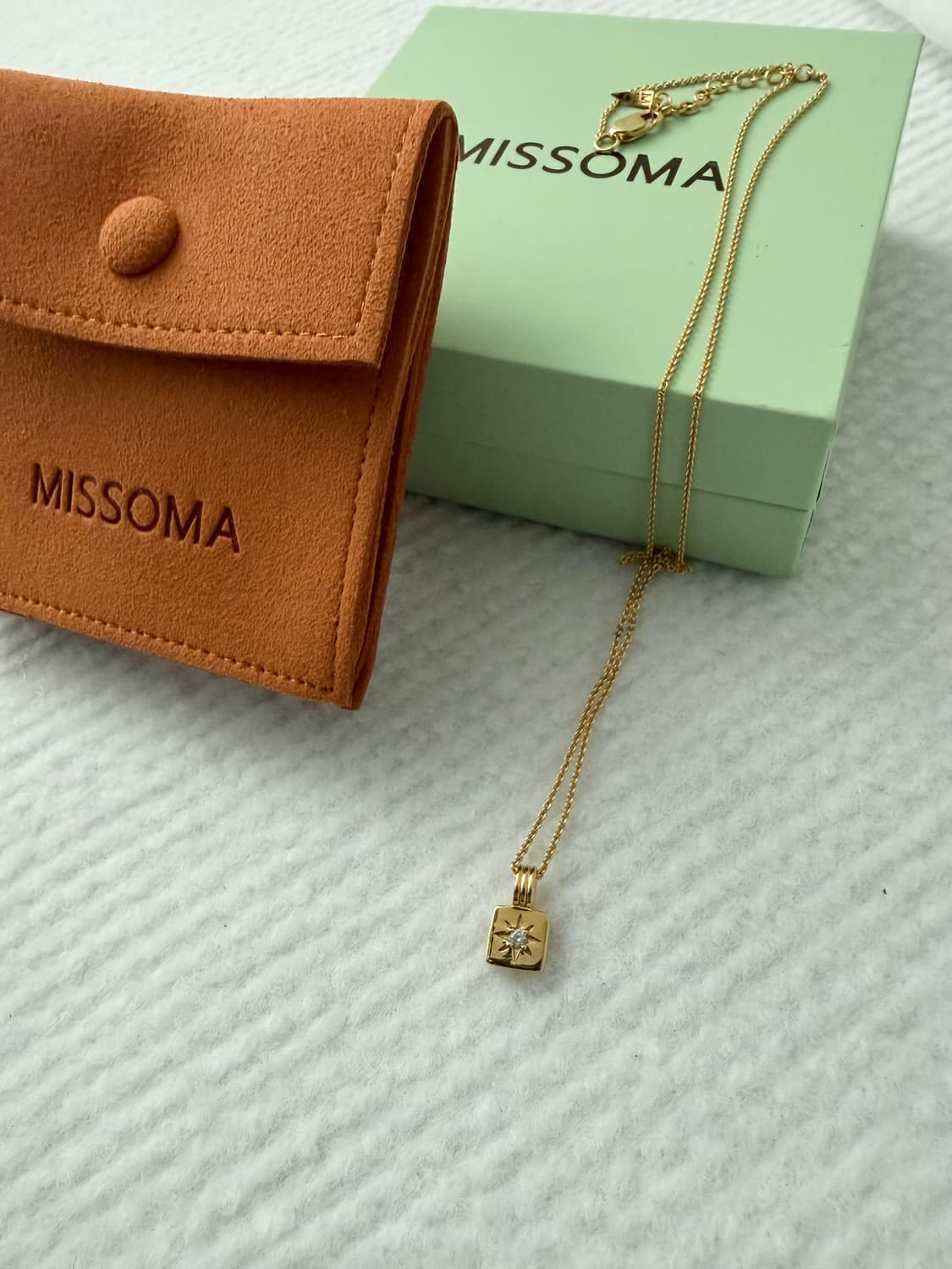 [구성품포함/급처] 미쏘마 스타 네클리스 골드 (BTS 뷔 목걸이) 상품이미지1